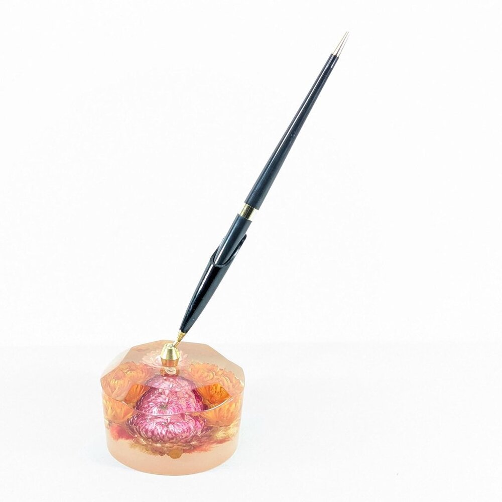 Vintage Lucite floral pen stand, Dried flowers encased in Resin Wedding